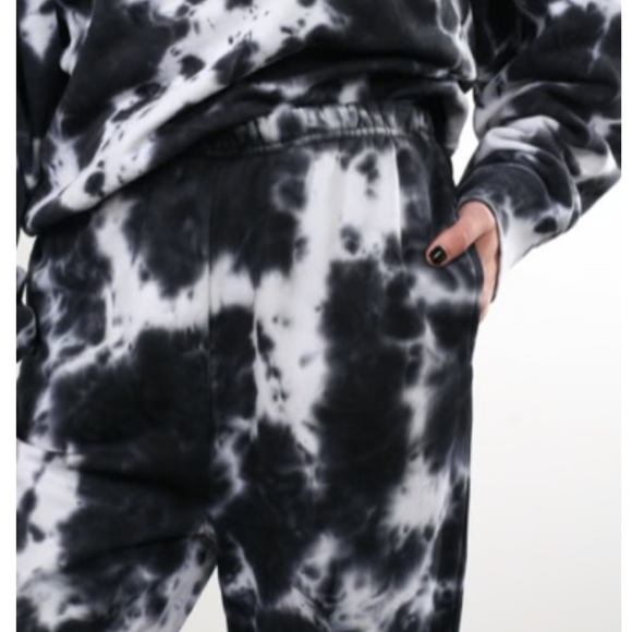 THE "MARBLE TIE DYE" BEST FRIEND CREW NECK SWEATSHIRT AND JOGGER SET - Picture 6 of 9